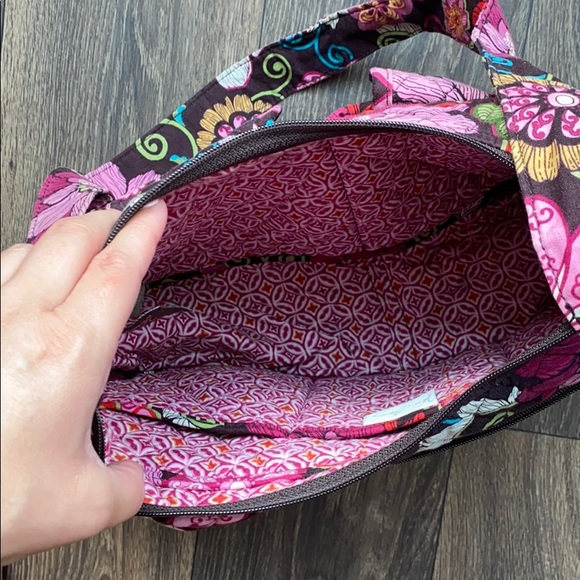 Vera Bradley gently used, small tote/large purse - Picture 3 of 3